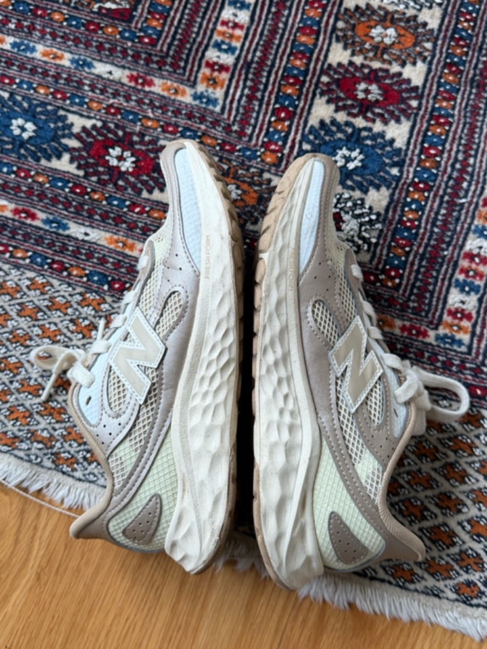 New Balance Women's Fresh Foam Arishi v4 Tiralux Angola 7.5 EUC